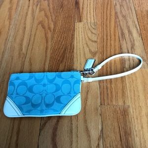 Wristlet